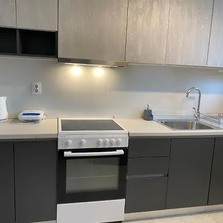 Apartamento Roula S Cozy With Private Yard & Parking Vátos