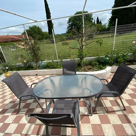 Apartamento Roula S Cozy With Private Yard & Parking